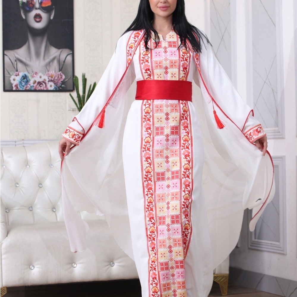 Embroidered Kaftan - Picture 2 of 9